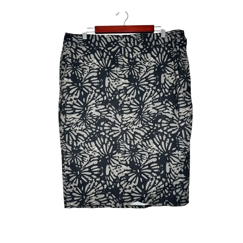 RipSkirt Wrap Skirt XL Black Gray Abstract Floral Stretch Pocket Travel Beach